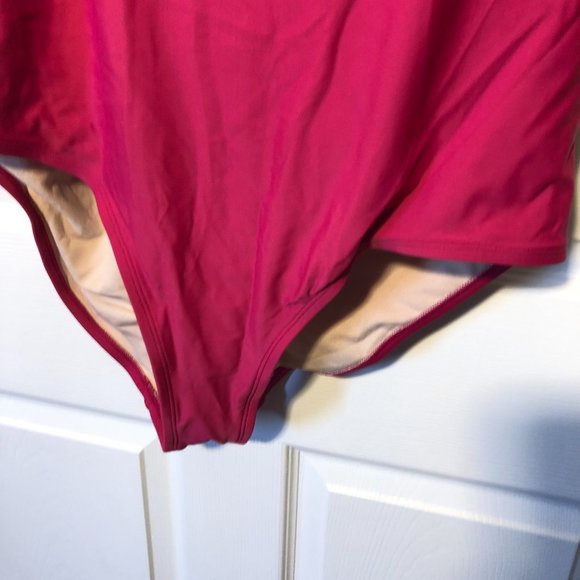 Kona Sol women's one shoulder Ruffle one piece swimsuit, size 20, NWT - Picture 3 of 8